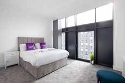 Pillo Rooms Serviced Apartments Manchester Logo